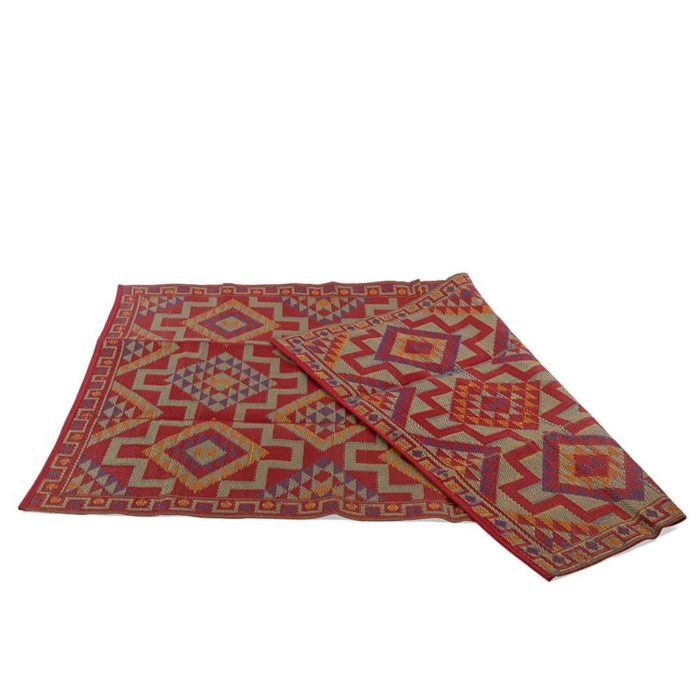 Double-sided outdoor rugs produced in India